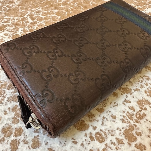 GUCCI Brown Leather Monogram W/ Blue and Green Nylon Strap Zippy Wallet - Picture 5 of 11